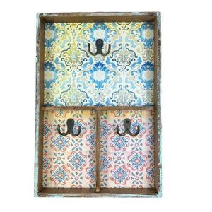 Decorative wall key hook hanger